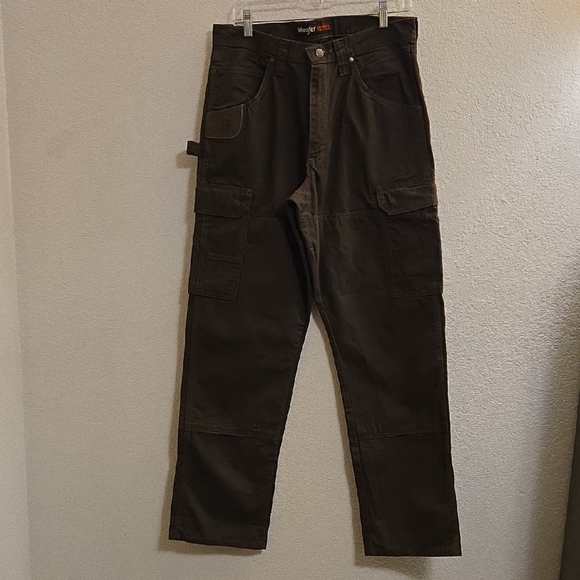 Wrangler Men's Dark Brown Cargo Pants - Sz 32x32 - Picture 2 of 15
